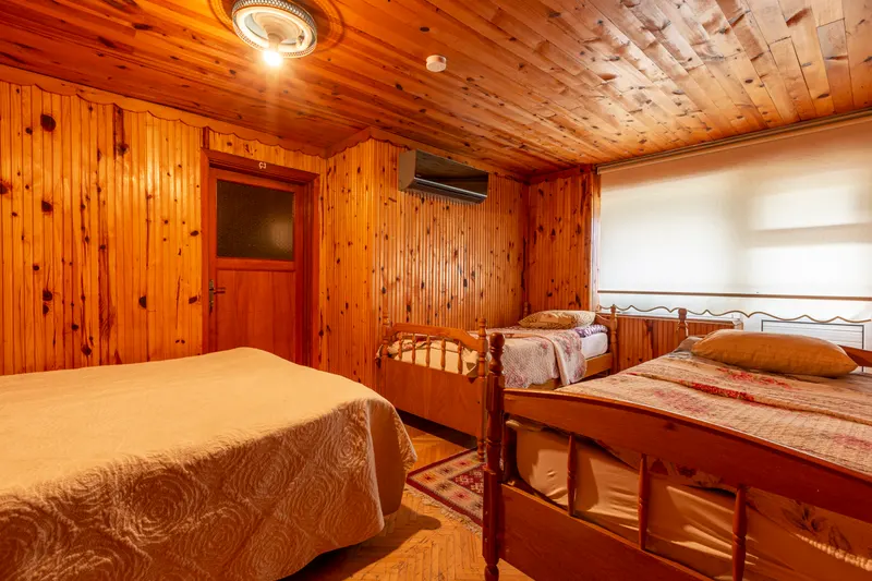 Otel odası ferah görünüm